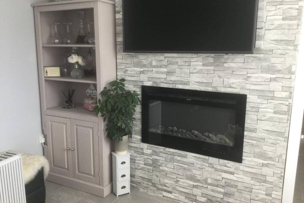 Leafy Lytham Central Lovely Ground Floor 1 Bedroom Apartment With Private Garden In Lytham Dog Friendly Lytham St Annes Extérieur photo