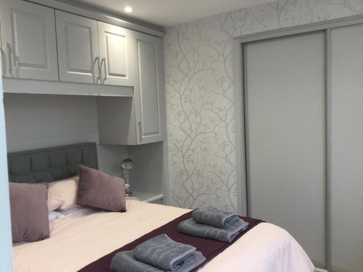 Leafy Lytham Central Lovely Ground Floor 1 Bedroom Apartment With Private Garden In Lytham Dog Friendly Lytham St Annes Extérieur photo