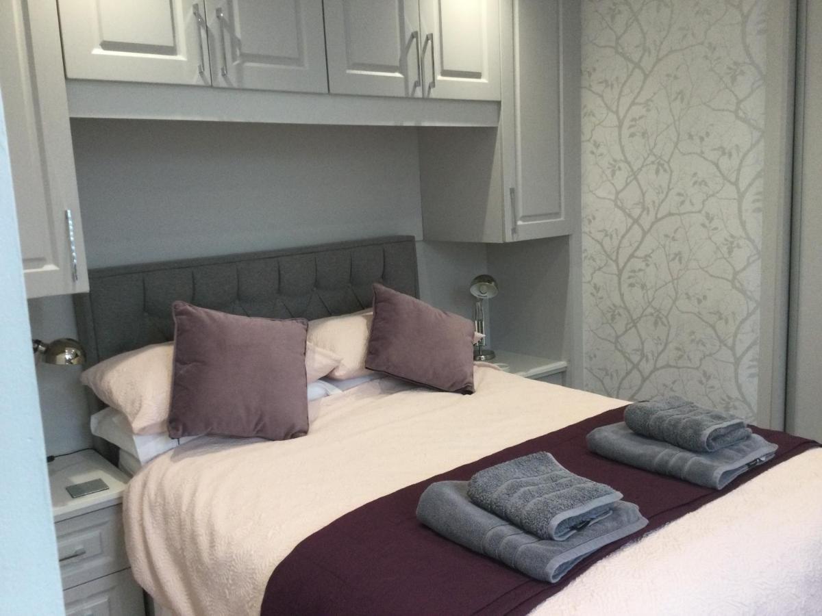 Leafy Lytham Central Lovely Ground Floor 1 Bedroom Apartment With Private Garden In Lytham Dog Friendly Lytham St Annes Extérieur photo